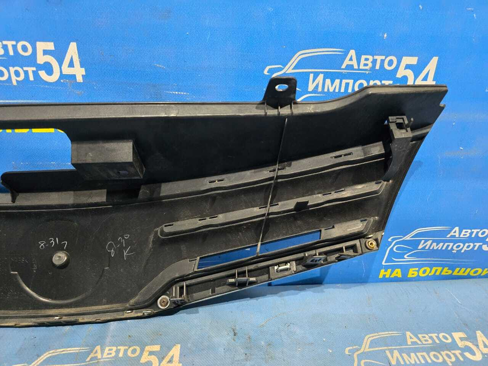 Решетка радиатора NISSAN NOTE 2008-2012