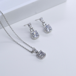 Подарочный комплект Morellato: серьги и колье Tesori