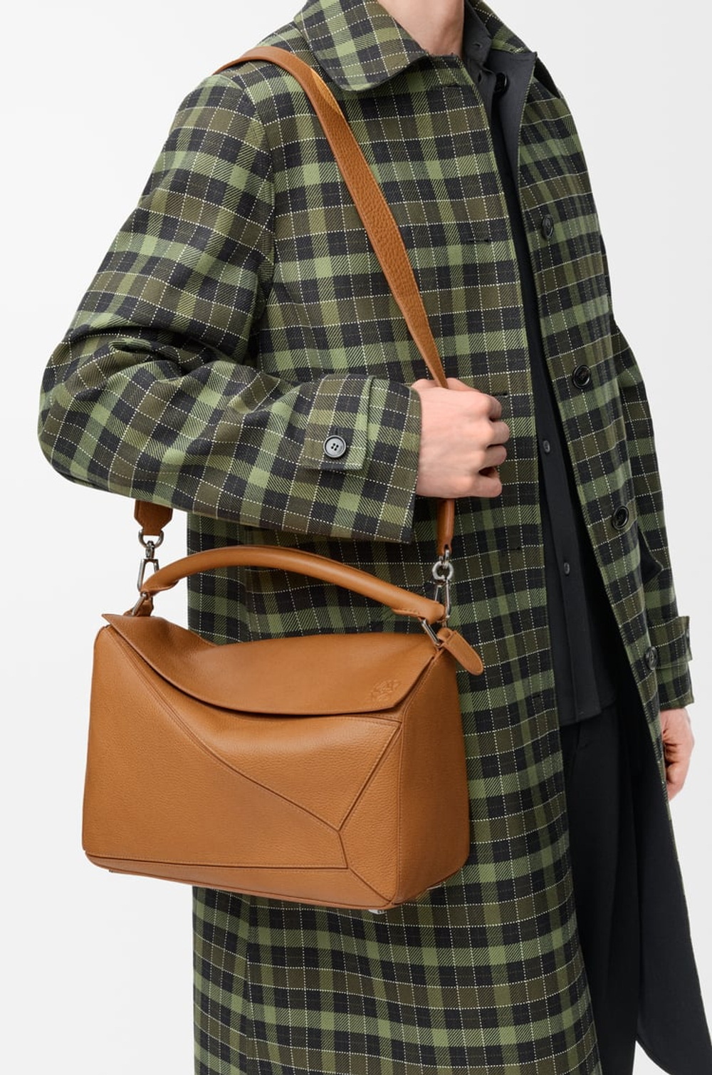 Loewe Большая сумка Puzzle мягкой зернистой телячьей кожи, светло-коричневый
