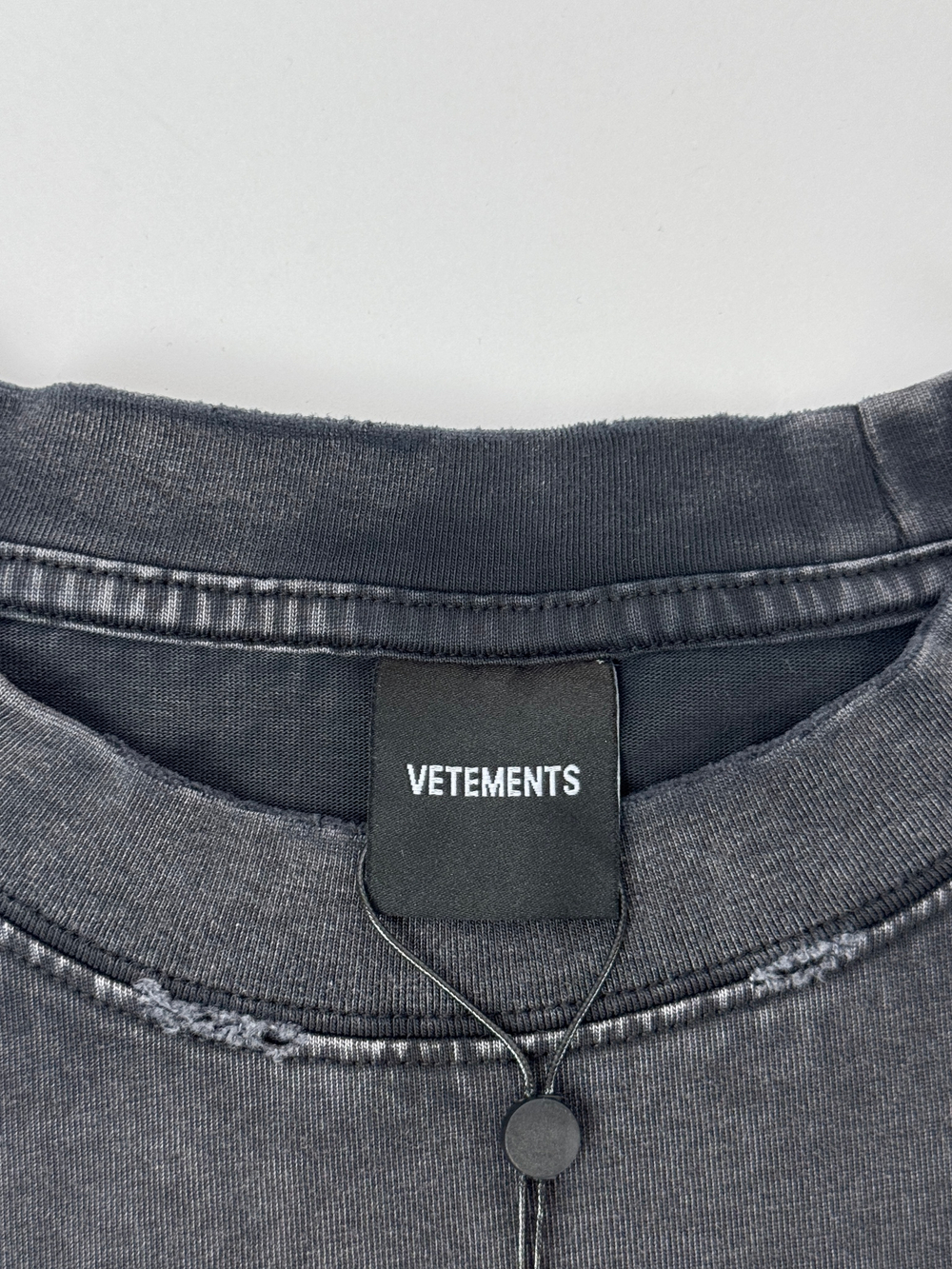 Футболка Vetements