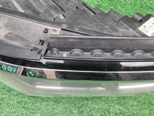 Фара правая VW Teramont (2021-н.в.) LED