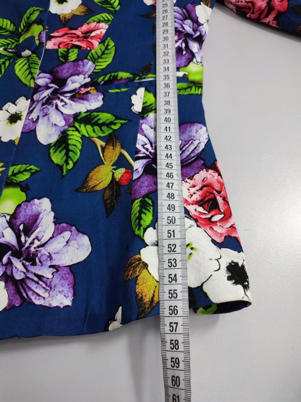 Жакет с цветами 44/46 размер