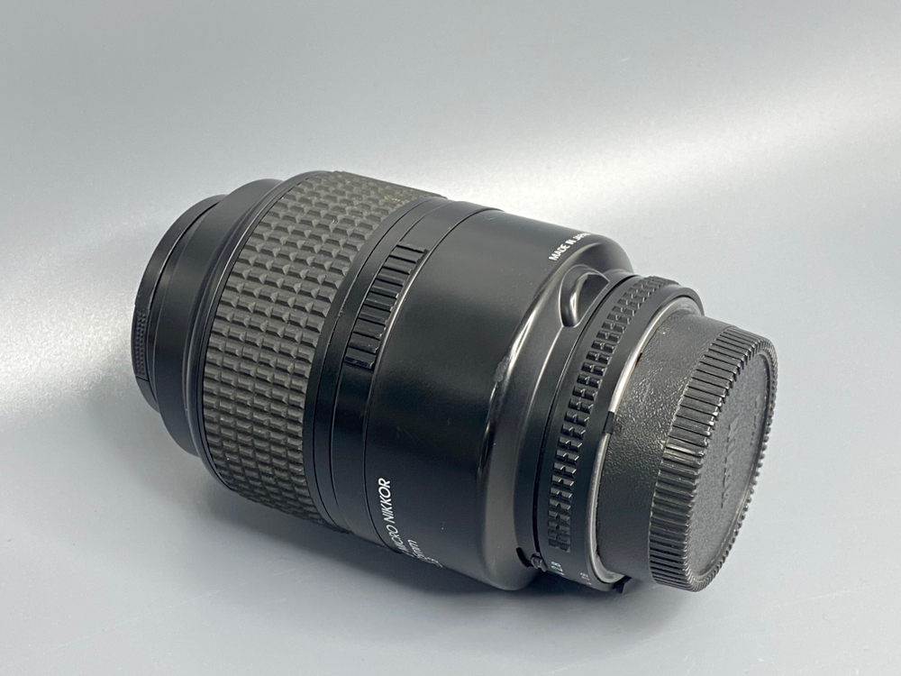 Nikon 105mm 2.8D AF Micro Nikkor