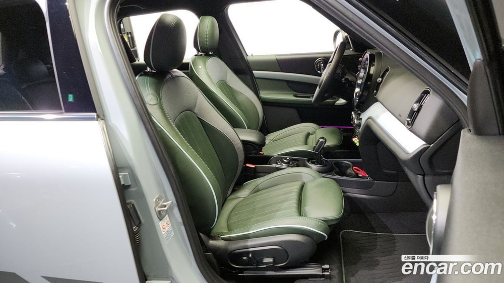 Mini Cooper Countryman 언테임드 Editions (11.2022)