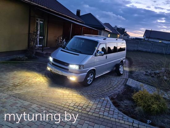 Решетка радиатора BLACK для VW T4 косой