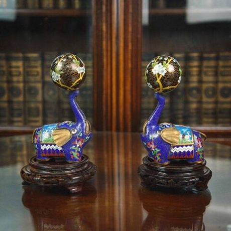 Винтаж: Парные фигуры слонов с шарами