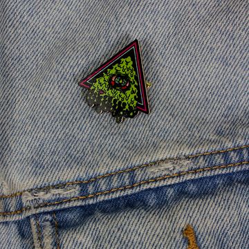 Деревянный значок. Ячмень