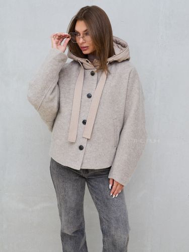 Шерстяная куртка с капюшоном в цвете капучино