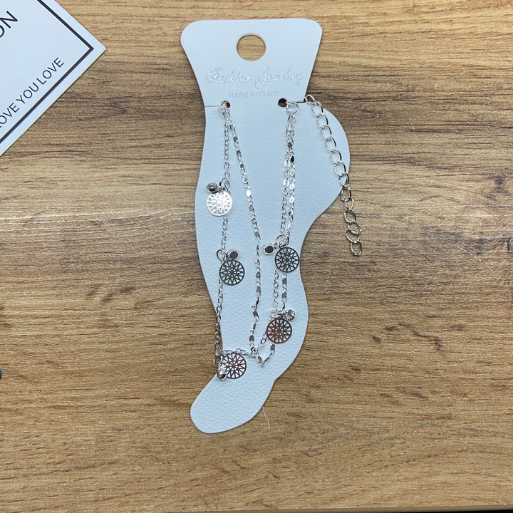 Браслет на ногу цепочка подвески Звезда восьмиконечная в круге стразы металл серебристый