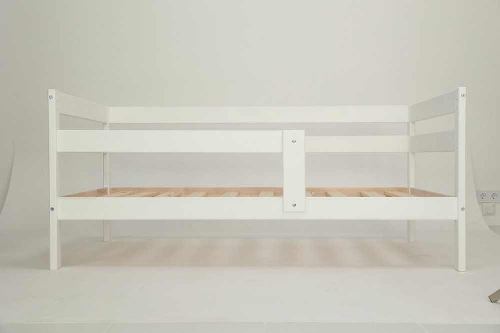 Кровать подростковая "Софа" 160*80 см белый 1 борт, (Pirogova wood)