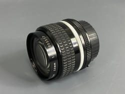 Nikon 24mm F2 Nikkor