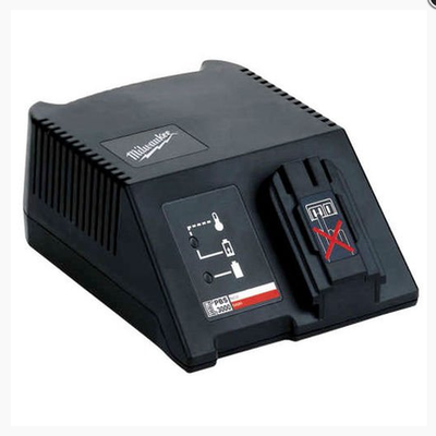 Зарядное устройство Milwaukee TCA 7224