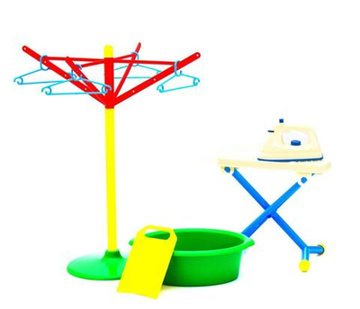 Игровой набор Золушка №3 (тазик, стир. и глад. доска, утюг, сушилка,плечики,прищепки) (Совтехcтром)