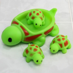 1593255 Набор резиновых игрушек для игры в ванной МИКС: мыльница, игрушки 3 шт.