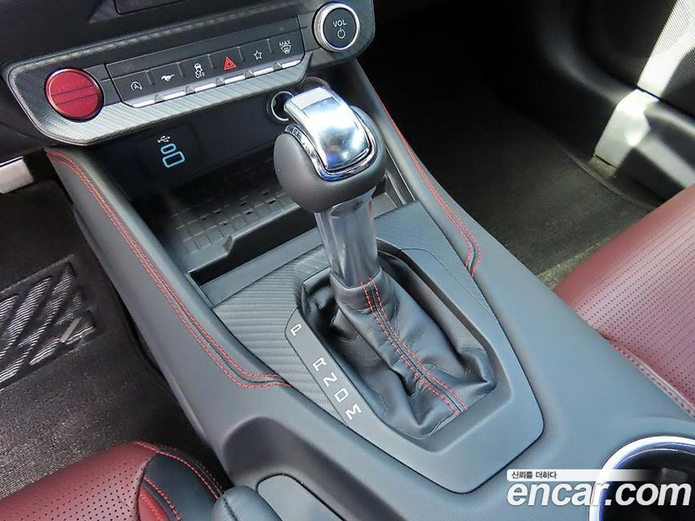 Ford Mustang 7 Generation 2.3 에코부스트 Premium Coupe (03.2024)