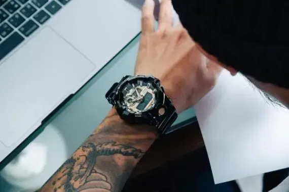 Наручные часы Casio GA-710GB-1AER