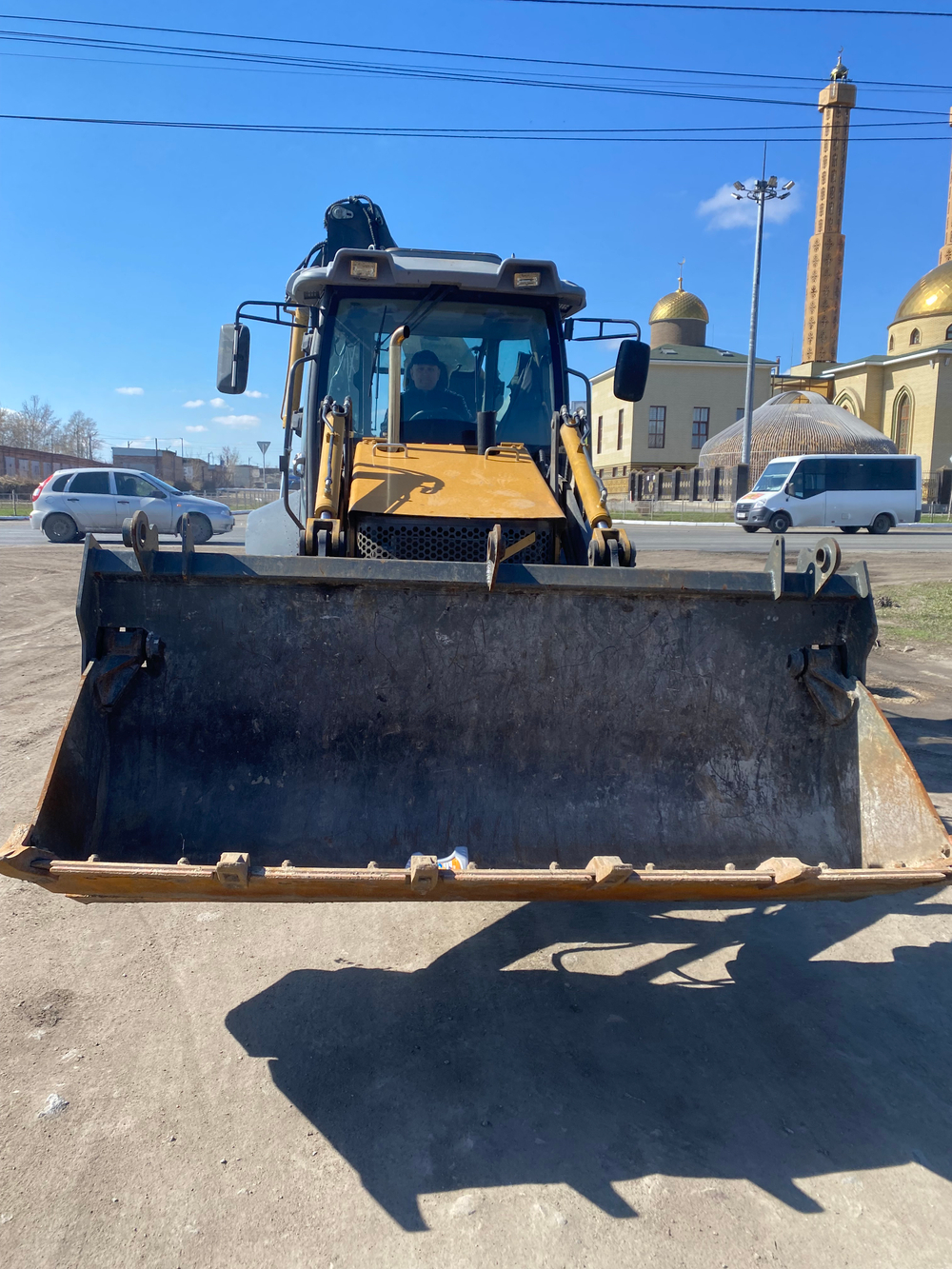 KYLOTON MR22 Фронтальный погрузчик MR22 (Дизельный, 3,6 л, 45 л.с., АТ)