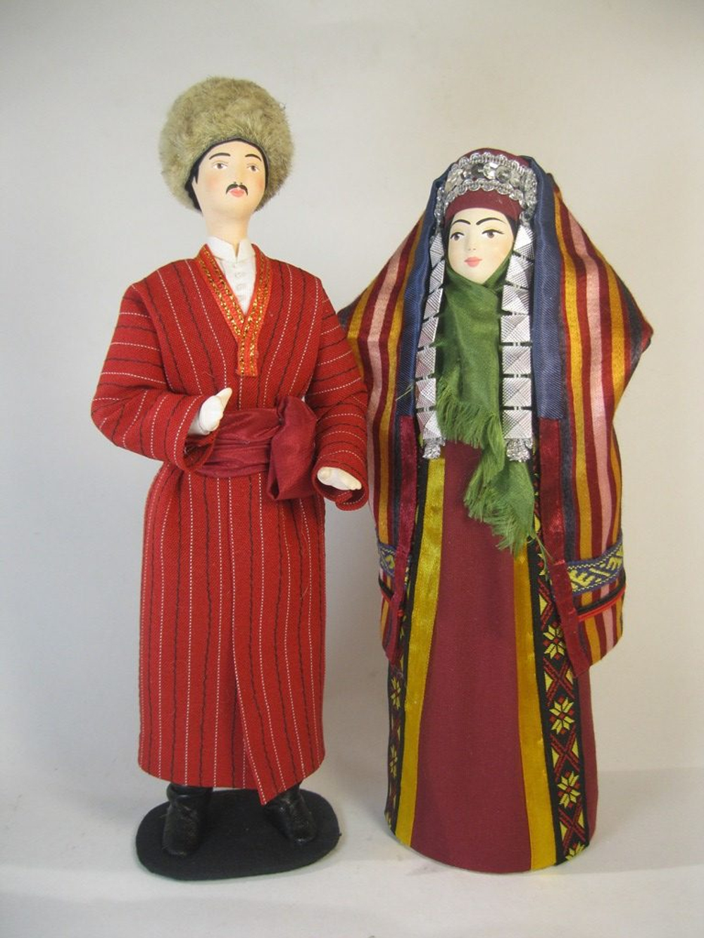 Кукла коллекционная в туркмено-текинском костюме.