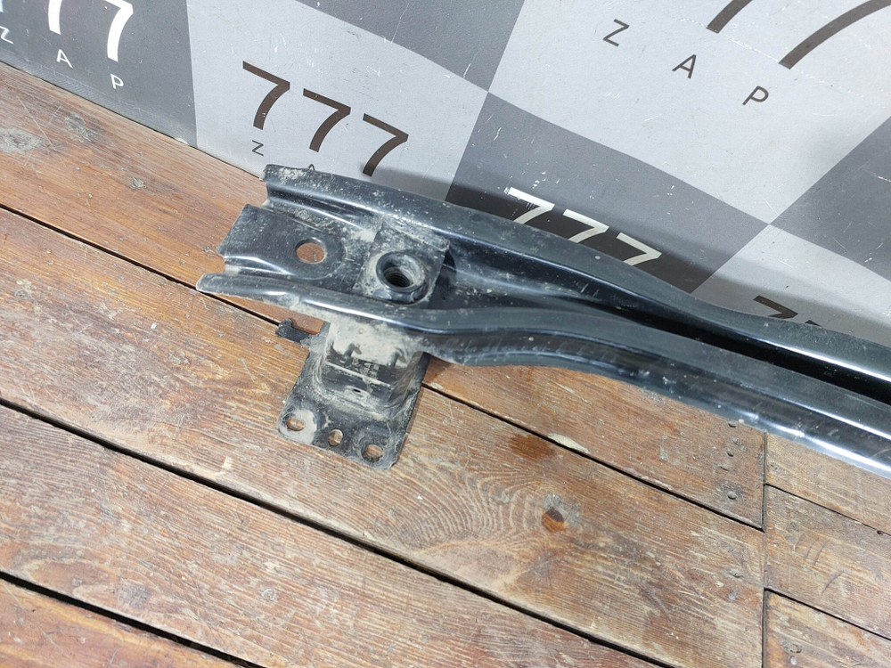 Усилитель заднего бампера Volkswagen Tiguan 2 16-нв Б/У Оригинал 5NA807305A