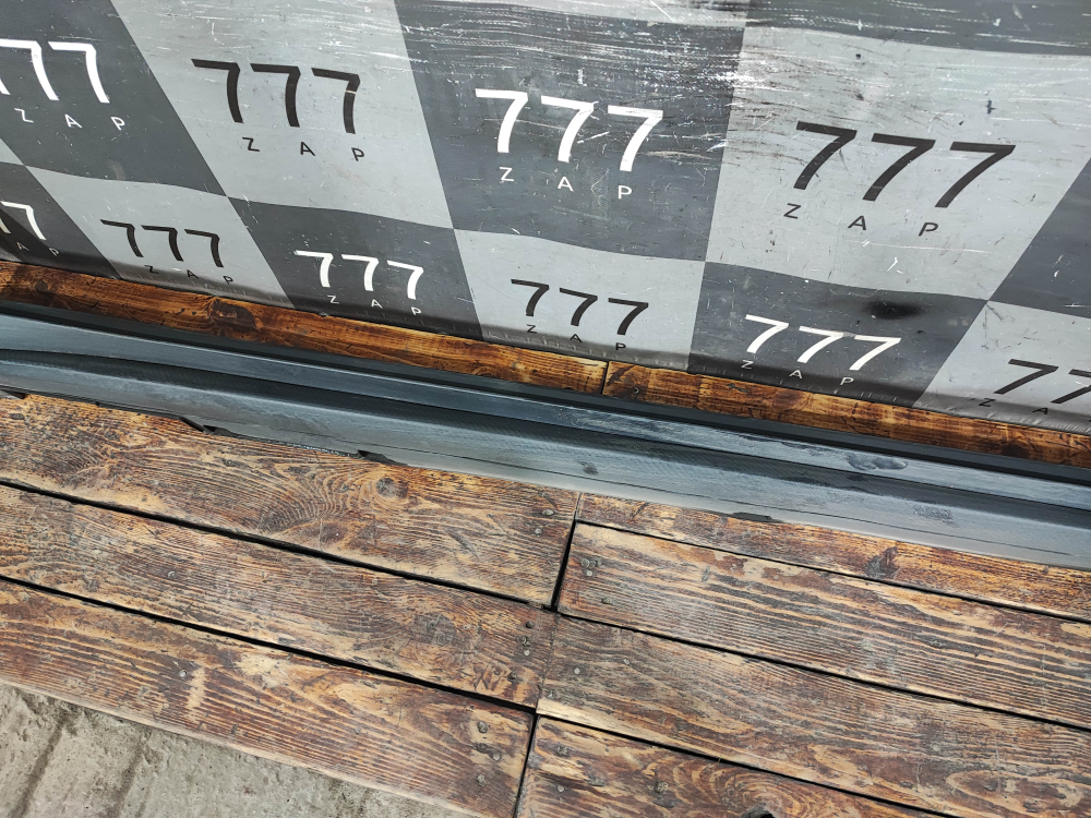 Накладка порога правого Geely Coolray 19-нв Б/У Оригинал 6073055800