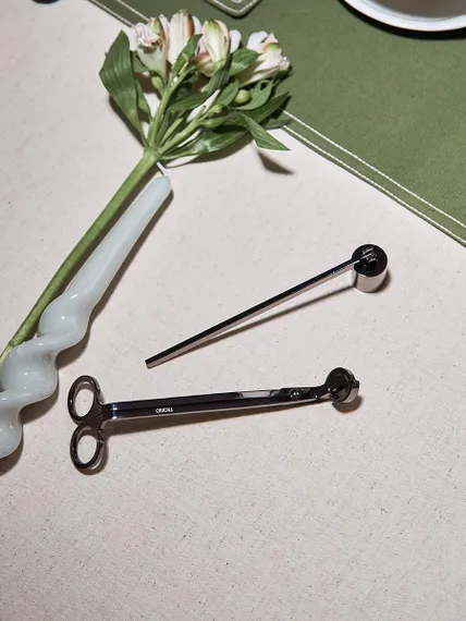 Набор аксессуаров для свечей графитового цвета из коллекции essential