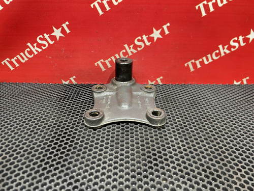 Кронштейн переднего стабилизатора