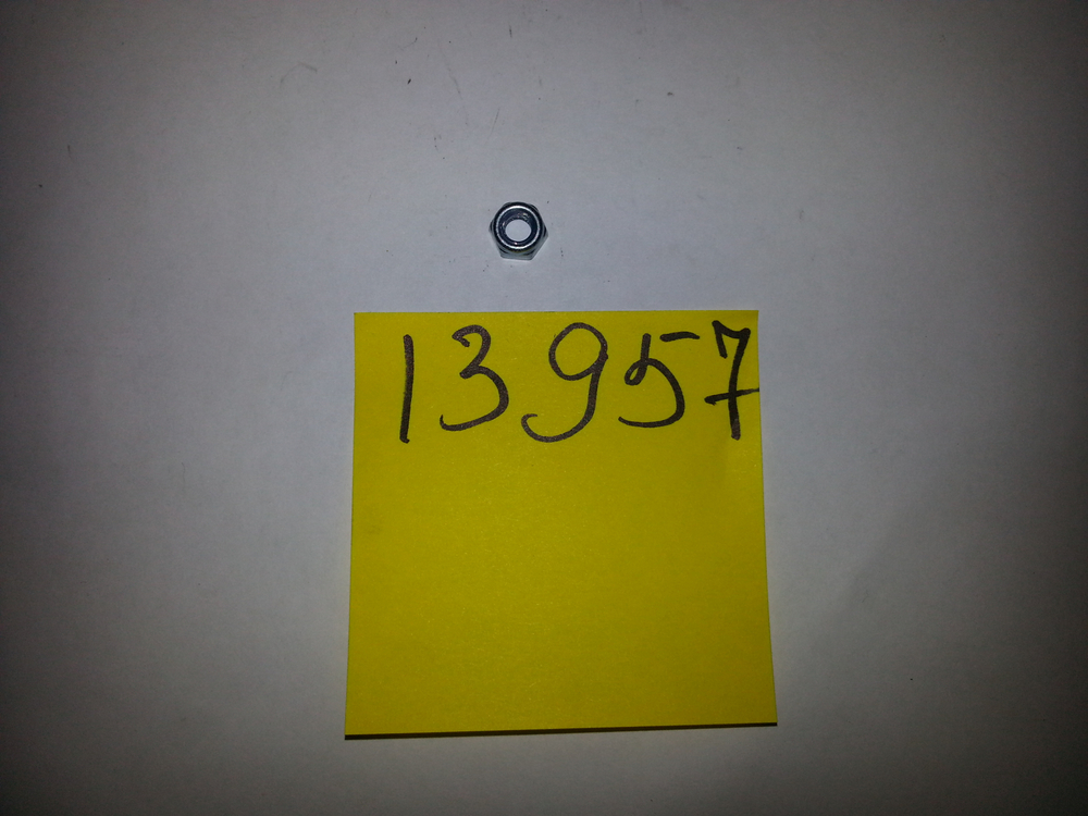 C-31-001-001 Самоконтрящаяся гайка M6