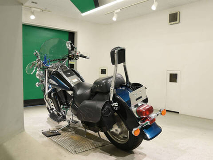 Suzuki Intruder 1500LC 2000