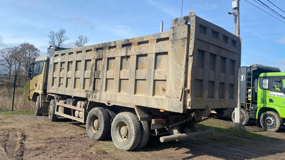 Shacman (Shaanxi) SX* 8x4 Самосвал SX33186T366 (Дизельный, 12,5 л, 550 л.с., МТ)