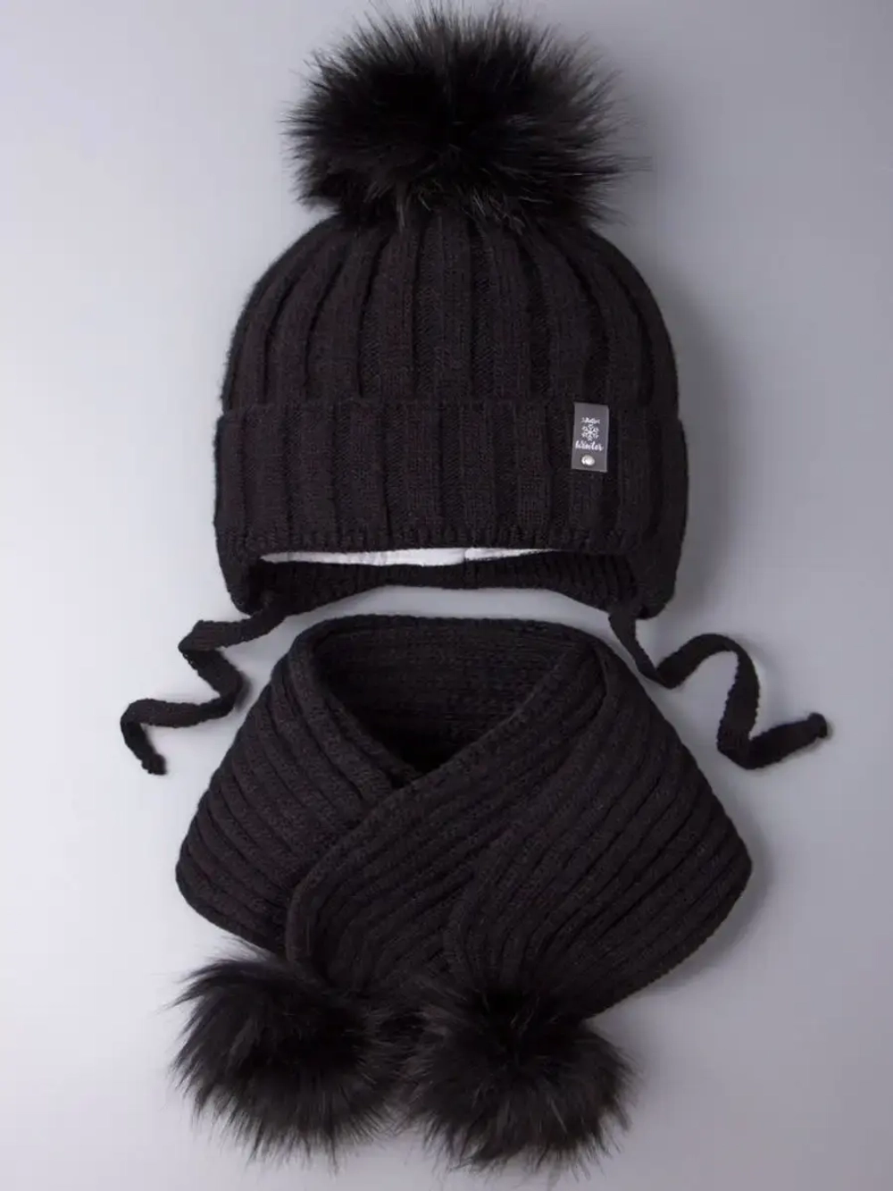 Шапка детская зимняя с помпоном и шарф