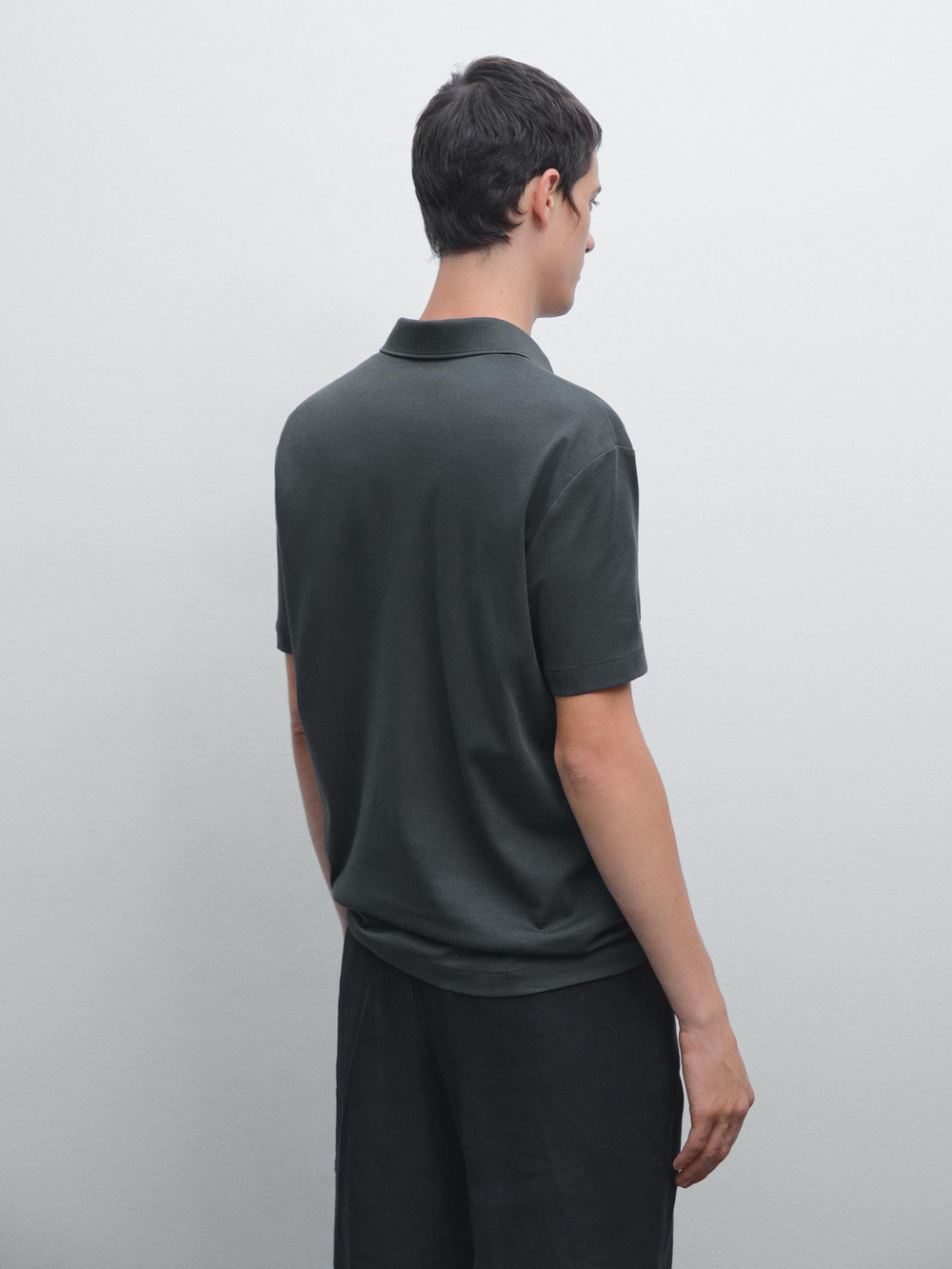 Massimo Dutti Рубашка-поло с короткими рукавами и застежкой на кнопки, темный антрацит