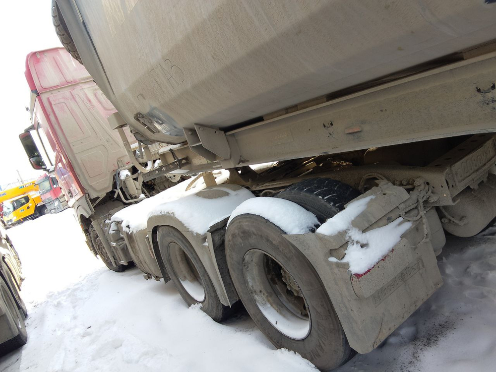 Mercedes-Benz Actros 6x4 Седельный тягач 2645 LS (Дизельный, 12,8 л, 449 л.с., МТ)