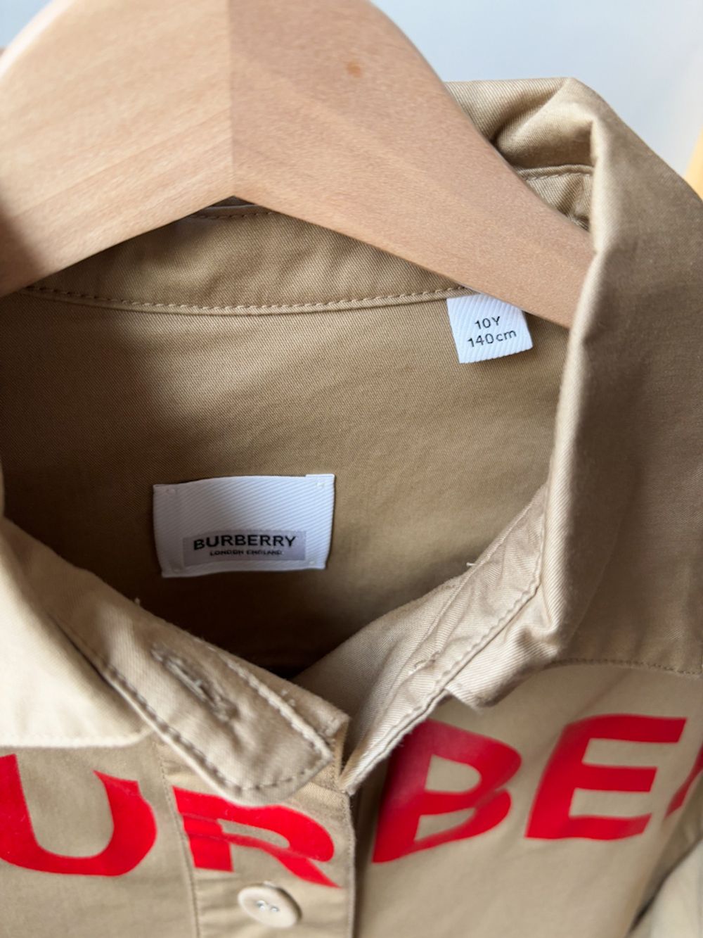 Платье Burberry, 140