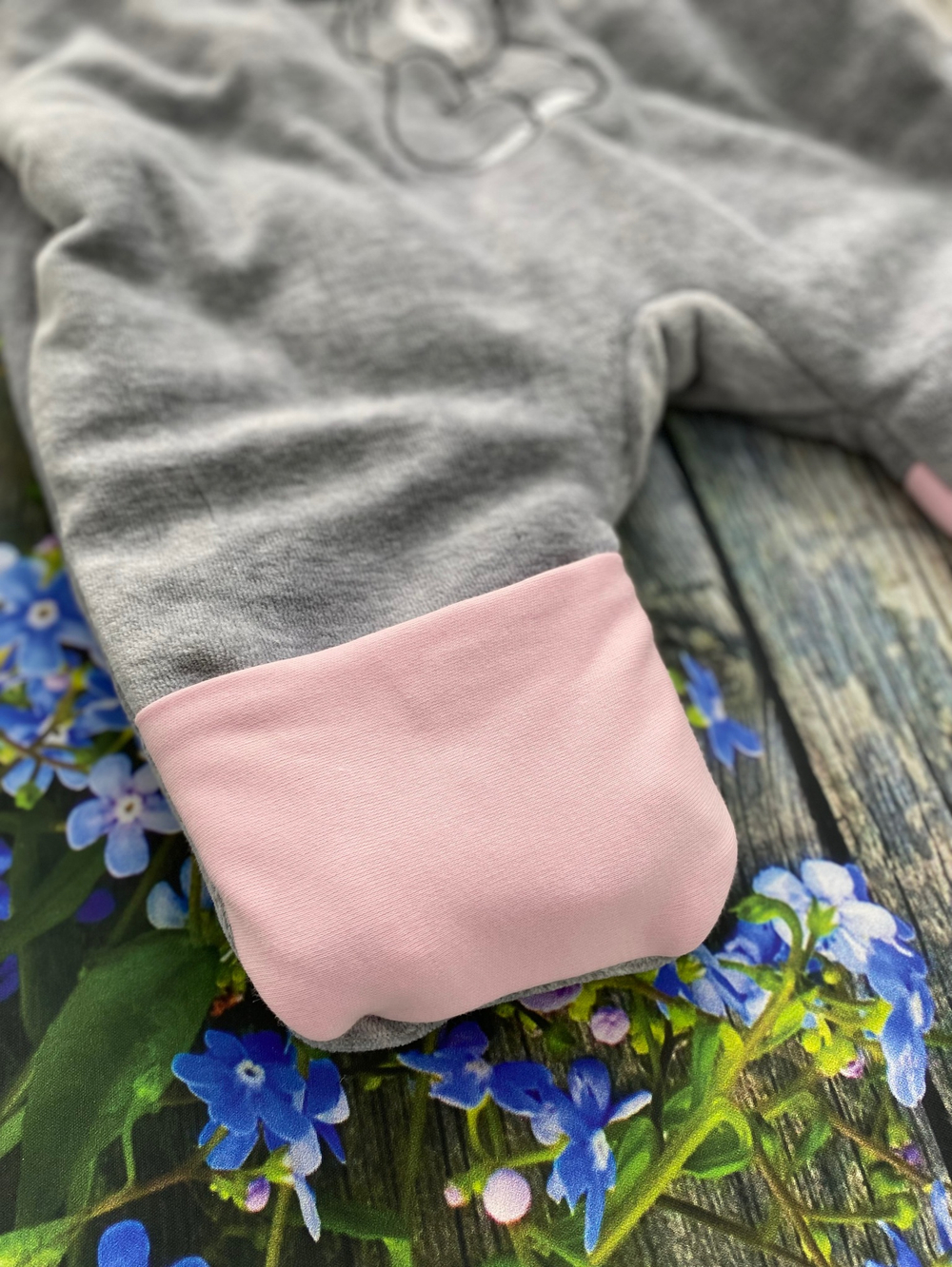 Комплект на выписку 6 предметов велюр "Мишка" (Цвет: Серо-розовый)