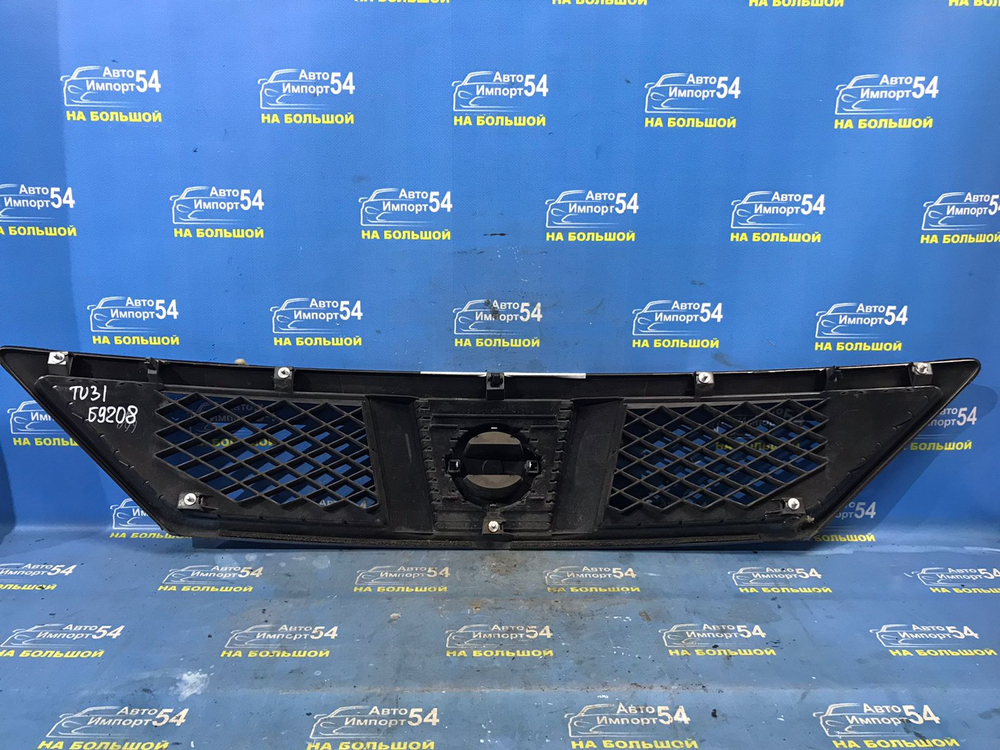 Решетка радиатора NISSAN PRESAGE 2003-2006