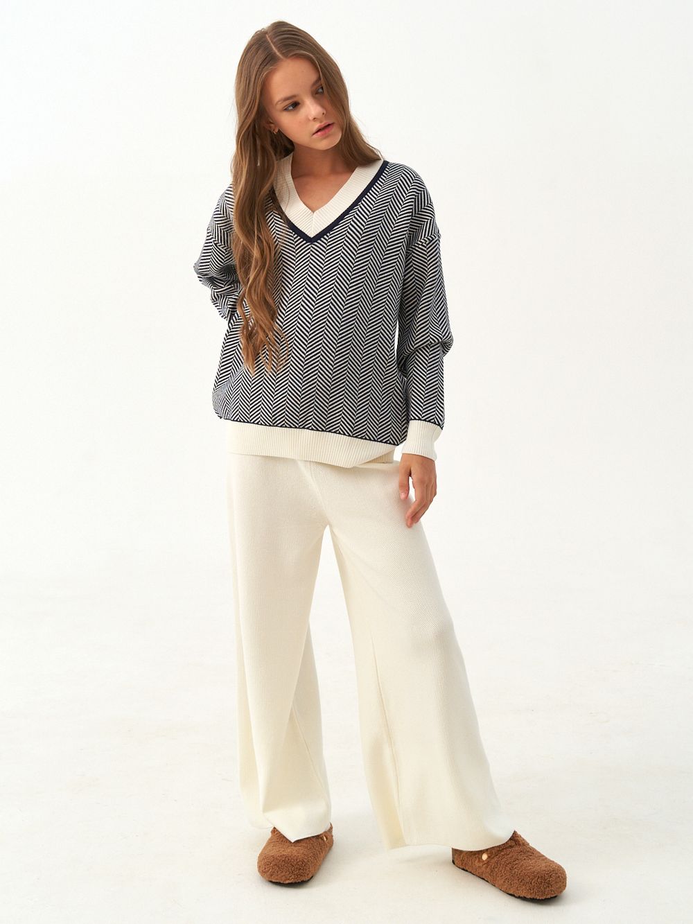 Джемпер для девочки 954 синий-молочный