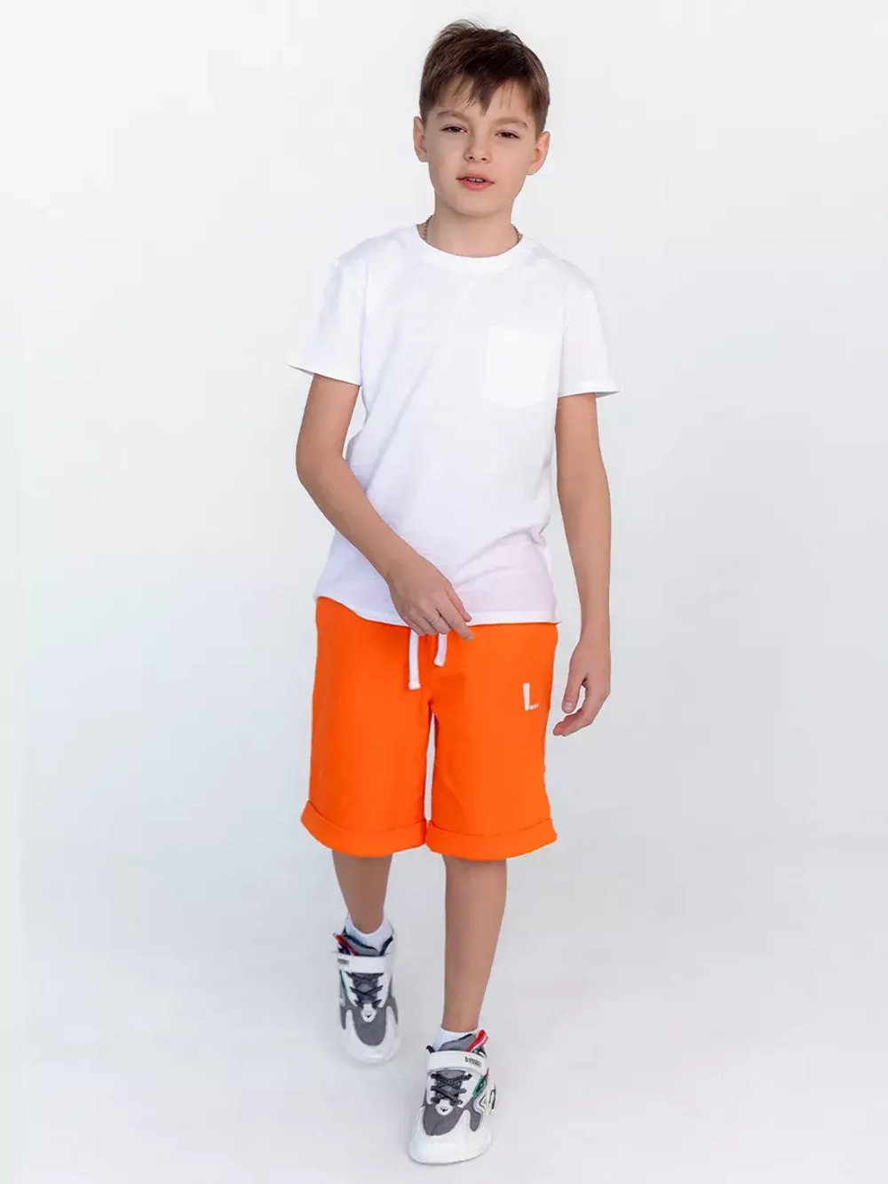 Спортивные шорты для мальчика в садик
