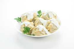 Манты с курицей и картошкой