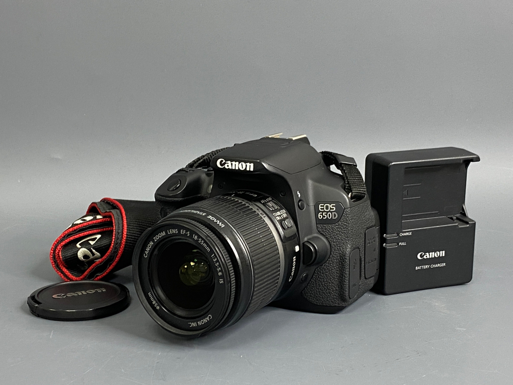 Canon EOS 650D Kit 18-55mm IS