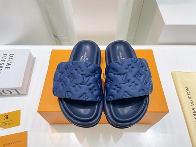 Louis Vuitton Pool Pillow Comfort Mule