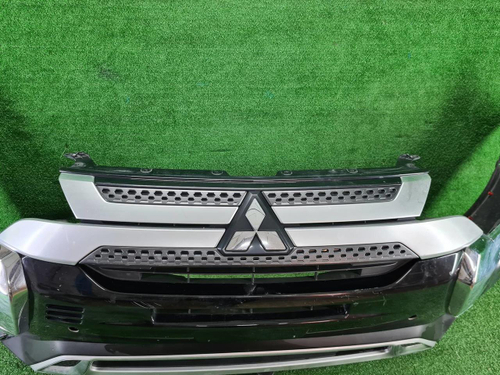 Бампер передний Mitsubishi Outlander 18-нв В сборе