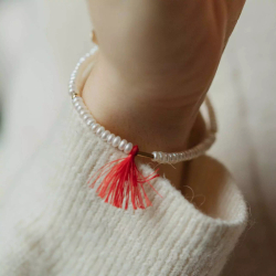 браслет из белого жемчуга с золотом