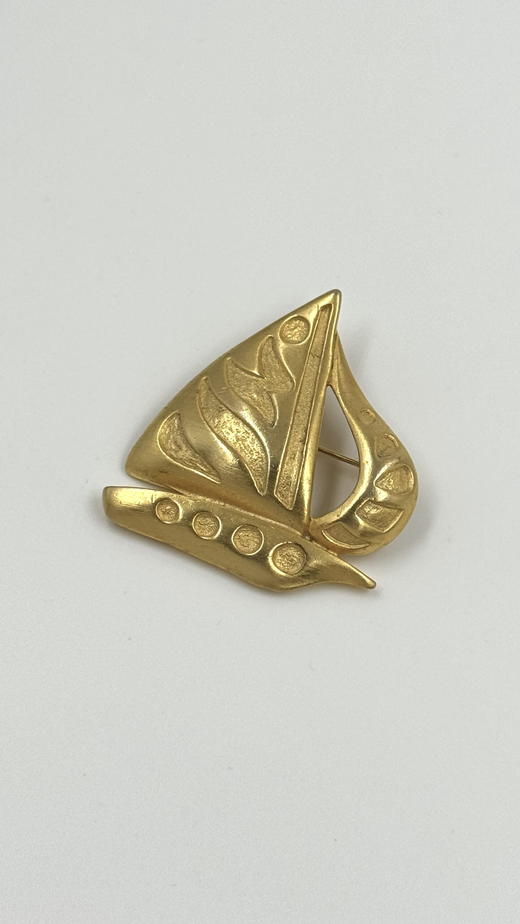Брошь Корабль