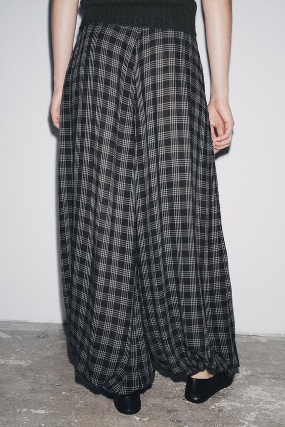 ZARA БРЮКИ-БОМБАШКИ В КЛЕТКУ — ZW COLLECTION, СЕРЫЙ