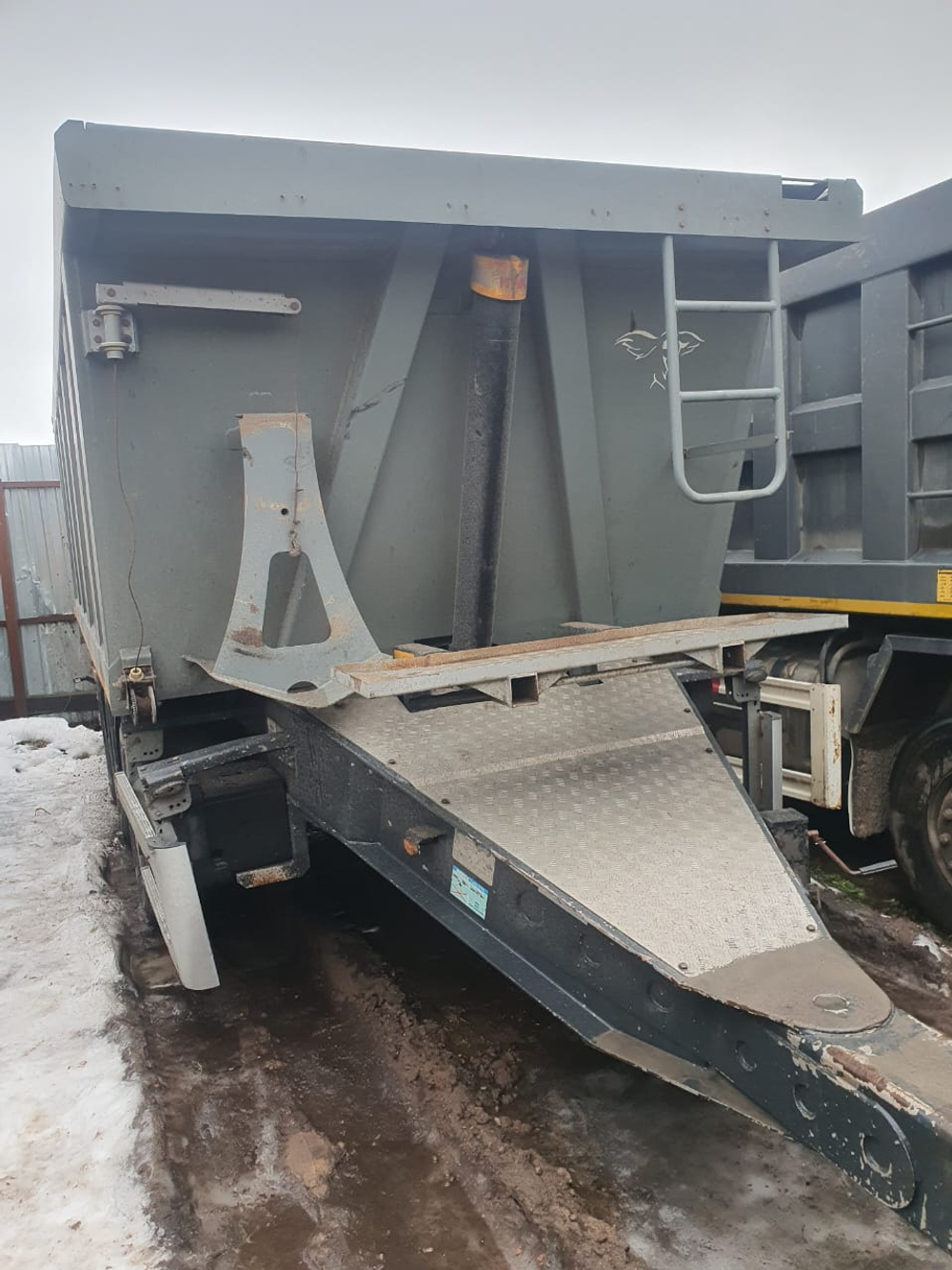Mega MPT 003 Прицеп самосвальный MPT 003