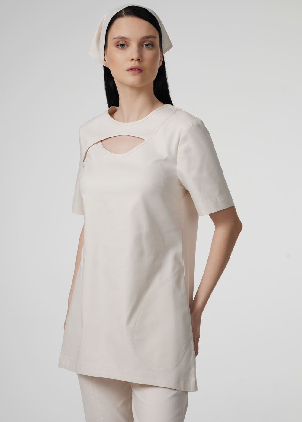 Туника с фигурным вырезом