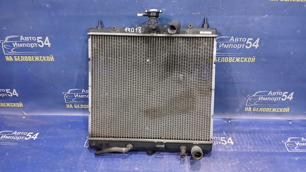 Радиатор двигателя NISSAN MARCH 2002-2010