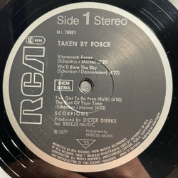 Винтажная виниловая пластинка LP Scorpions Taken By Force (Германия 1983)