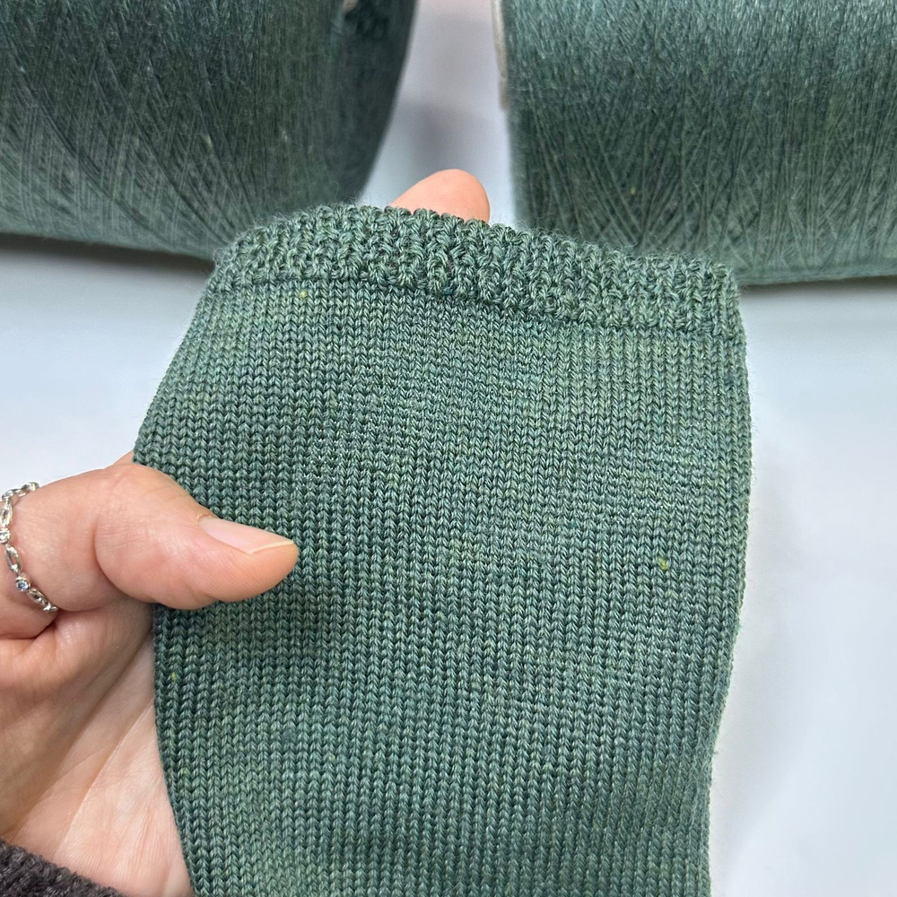 LANASETA - Luxury Selection by Ri.Go; 75% меринос, 25% шелк; 1400м/100г, (2/28); col. LS002, цвет: королевский синий; S702