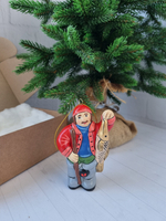 Фарфоровая игрушка Рыбак